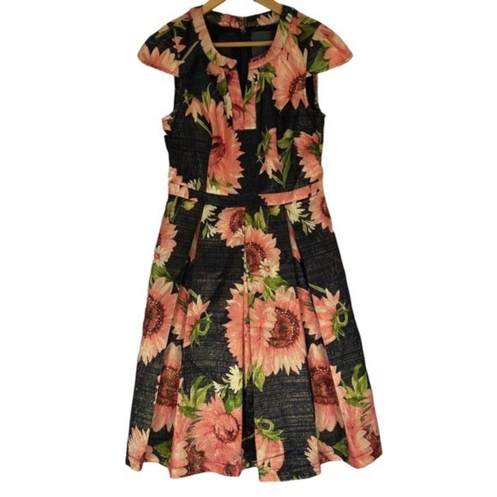 Modcloth Personal Boldness Metallic Floral‎ Fit And Flare Dress Size 6